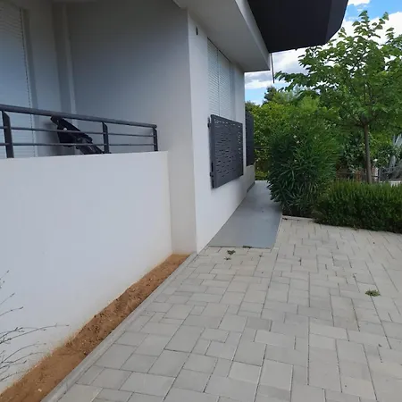 Knezak Apartment *